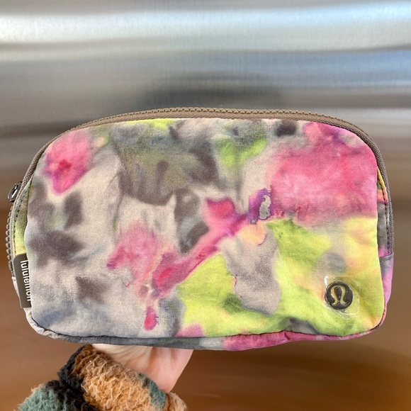 lululemon athletica Other - NWT Hyper Dye Lululemon Everywhere Belt bag 1L original size Tie Die Rover